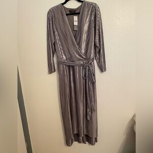 Lane Bryant NWT Silver Pleated Dress Lined Size 22 Belt